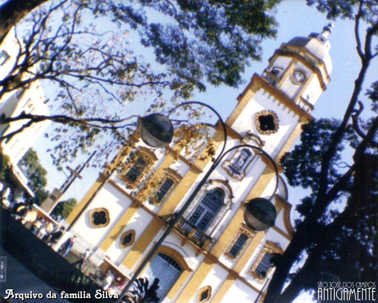 Igreja Matriz e Terminal Urbano