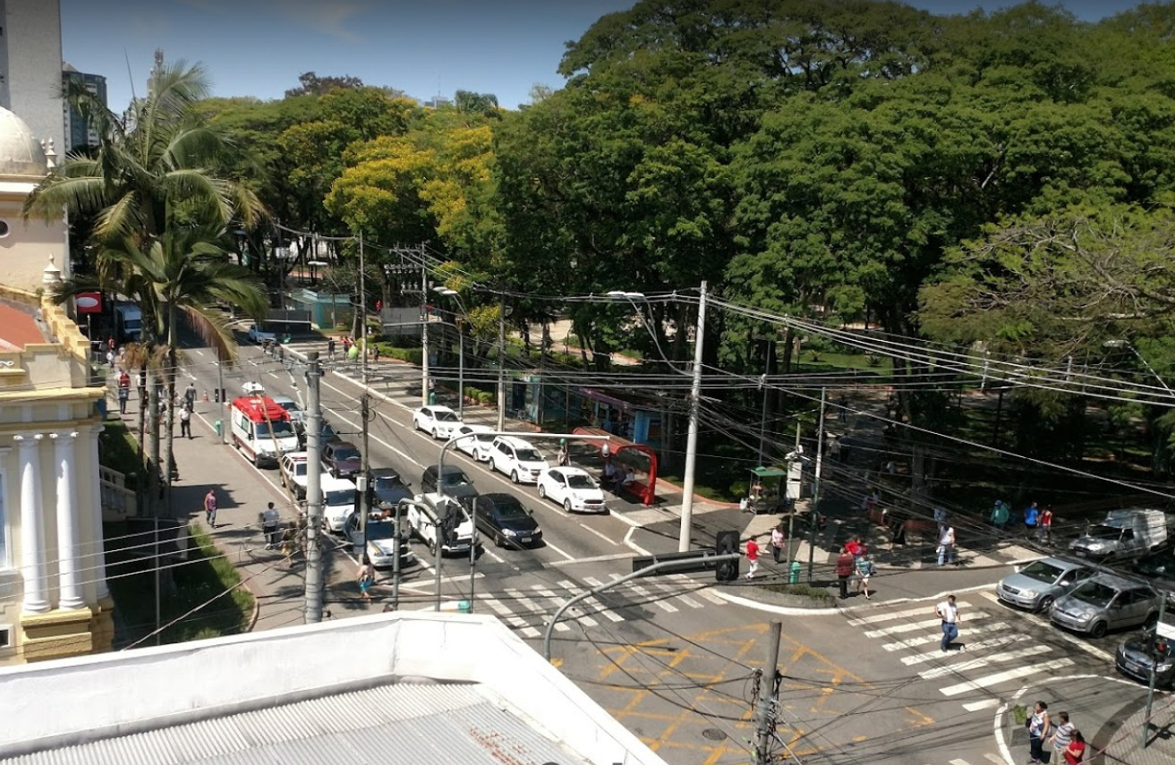 Por que Praça Afonso Pena?